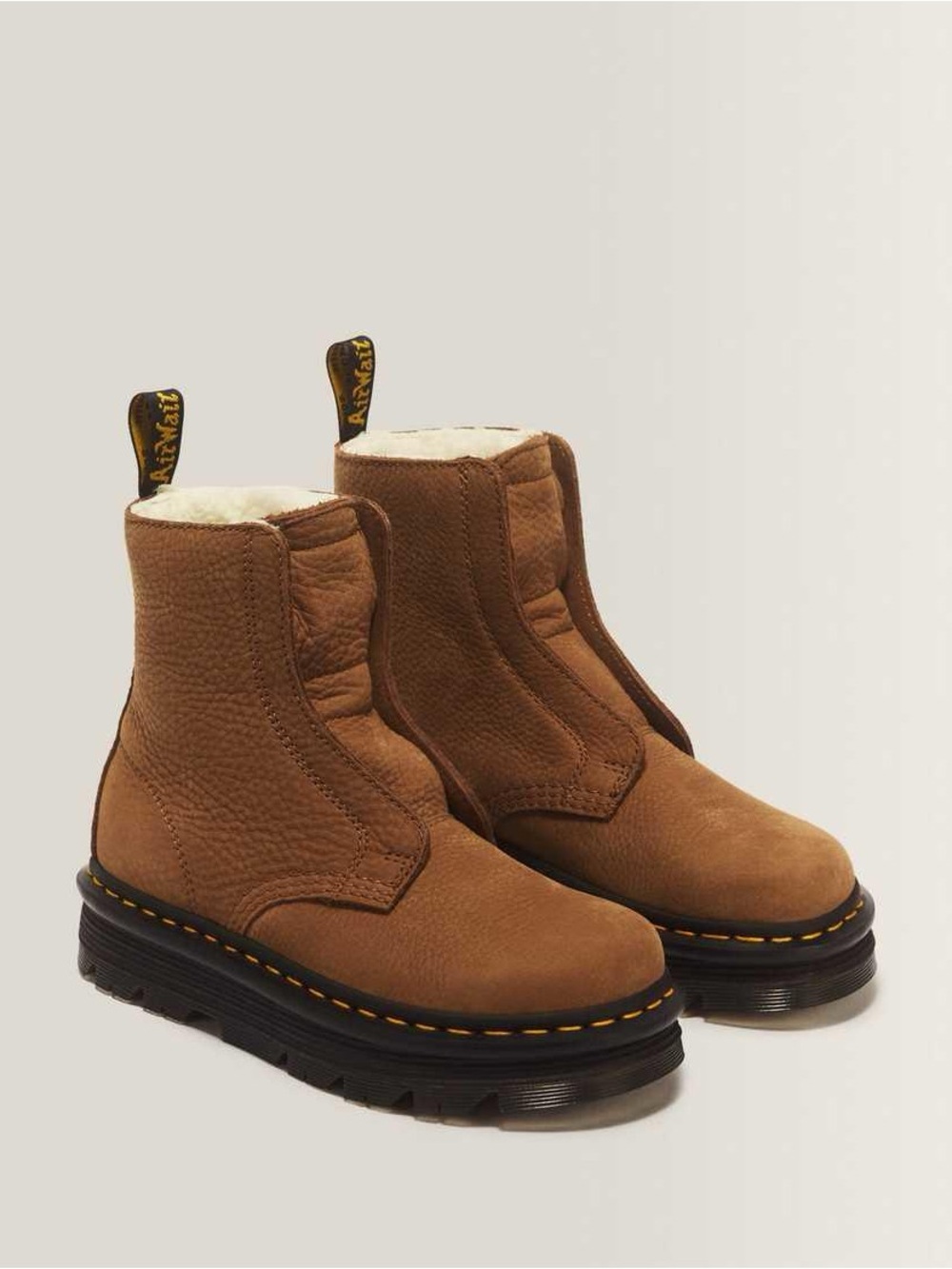 NWOB Dr. Martens Zebzag Laceless Slip On Leather Softwair Lined Cigar Boots Sz 8
